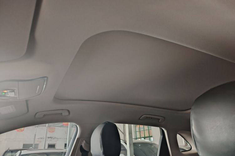 Used Hongqi HS3 PHEV 2025 Model 117km Jingwei Edition Interior 6