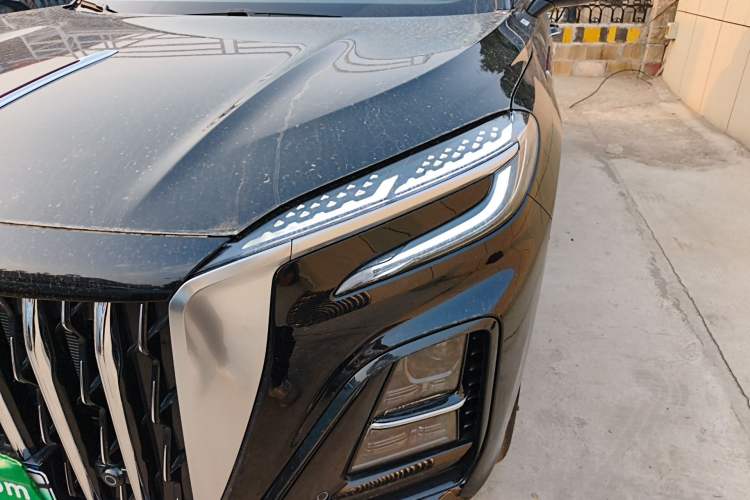 Used Hongqi HS3 PHEV 2025 Model 125km Jingwei PLUS 2 Millionth Anniversary Edition Left Front Headlight