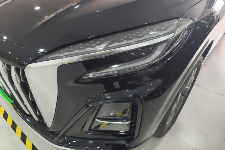 Used Hongqi HS3 PHEV 2025 Model 117km Jingwei Edition Left Front Headlight