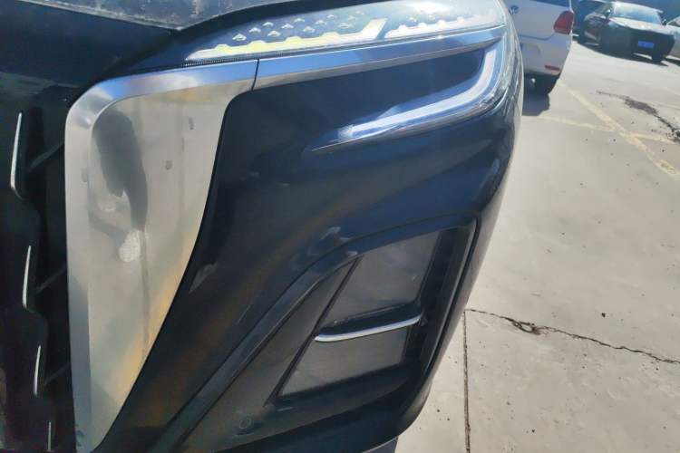 Used Hongqi HS3 PHEV 2025 Model 117km Jingwei Edition Left Front Headlight