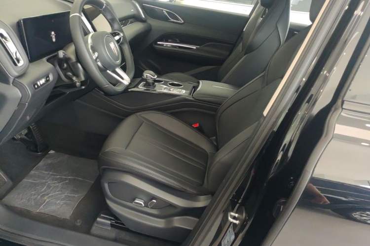Used Hongqi HS3 PHEV 2025 Model 117km Jingwei Edition Left Front Seat