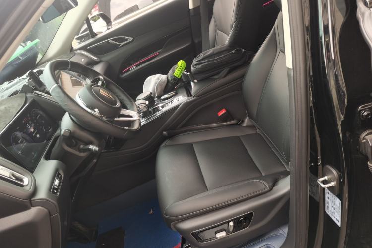 Used Hongqi HS3 PHEV 2025 Model 125km Jingwei PLUS 2 Millionth Anniversary Edition Left Front Seat