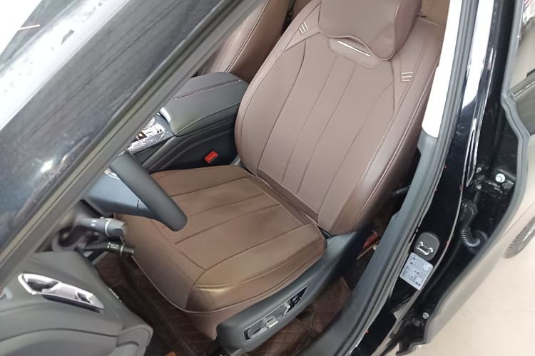 Used Hongqi HS3 PHEV 2025 Model 117km Jingwei Edition Left Front Seat