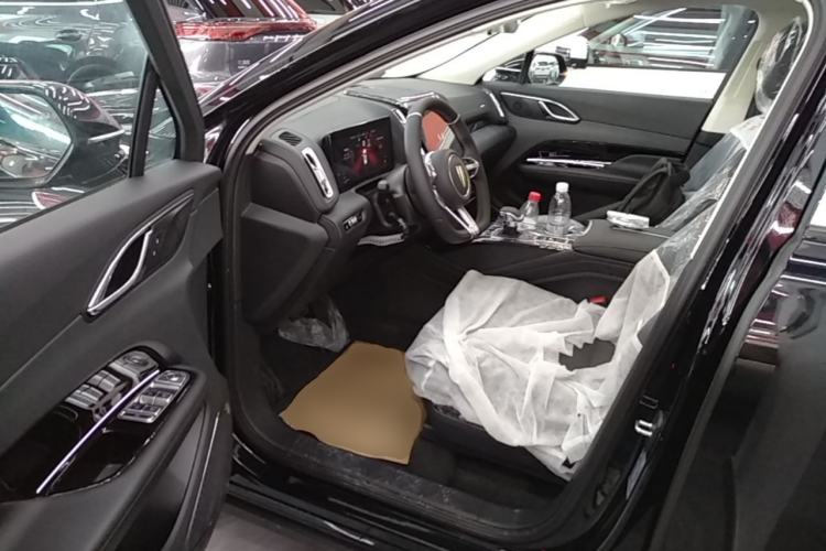 Used Hongqi HS3 PHEV 2025 Model 117km Jingwei Edition Left Front Seat