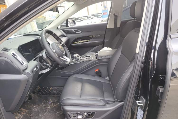 Used Hongqi HS3 PHEV 2025 Model 117km Jingwei Edition Left Front Seat