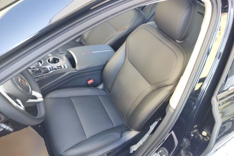 Used Hongqi HS3 PHEV 2025 Model 125km Jingwei 2 Millionth Anniversary Edition Left Front Seat