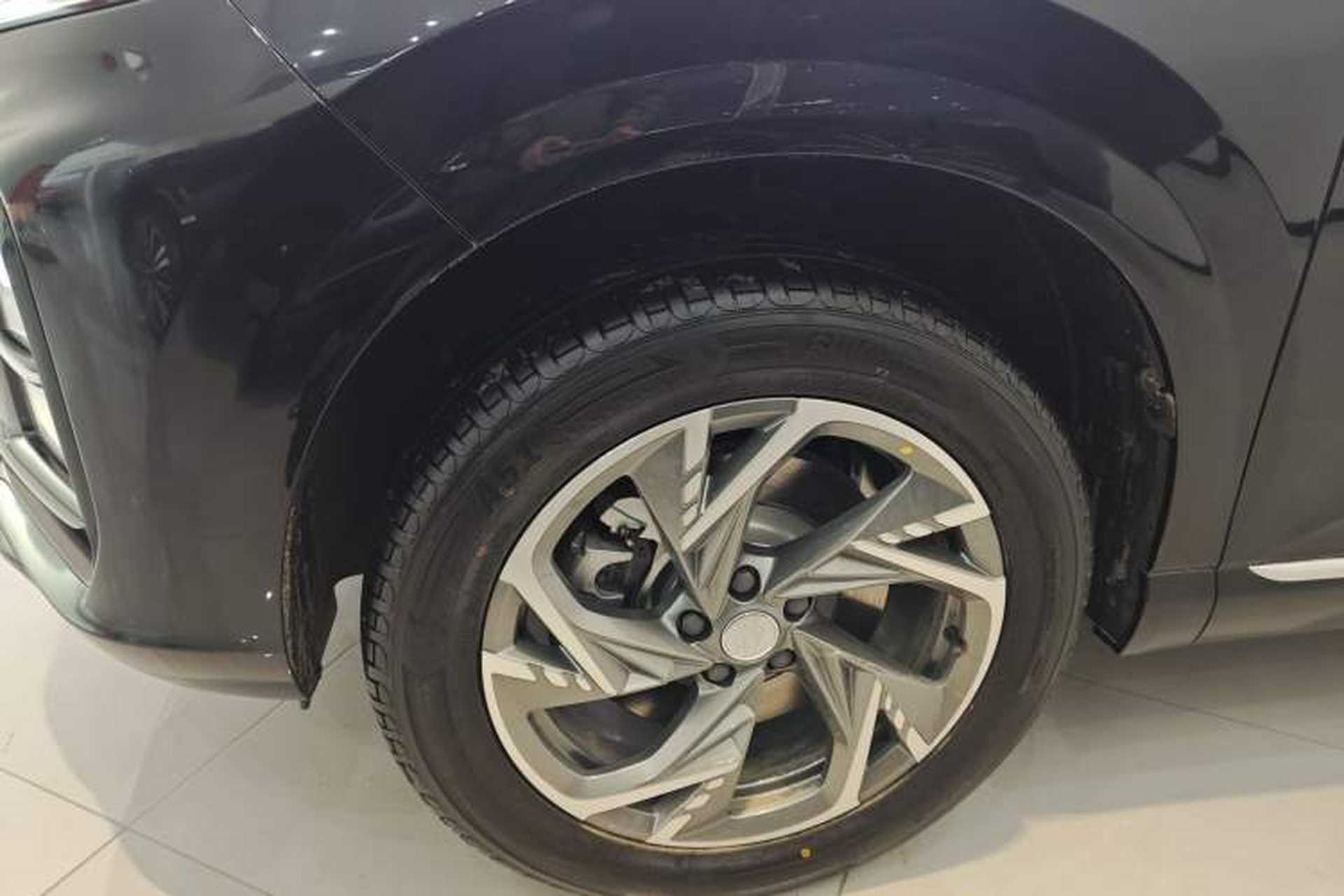 Used Hongqi HS3 PHEV 2025 Model 125km Jingwei 2 Millionth Anniversary Edition Left Front Wheel Hub