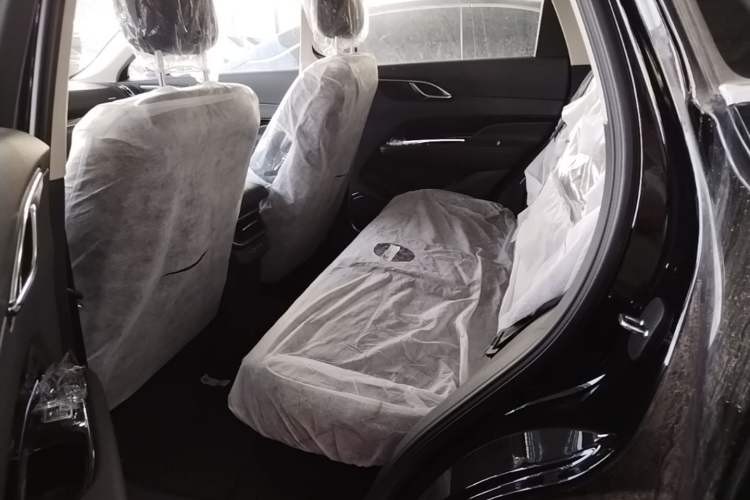 Used Hongqi HS3 PHEV 2025 Model 117km Jingwei Edition Left Rear Seat