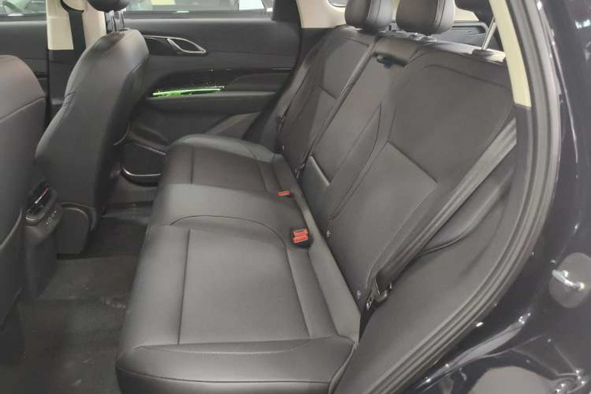 Used Hongqi HS3 PHEV 2025 Model 117km Jingwei Edition Left Rear Seat