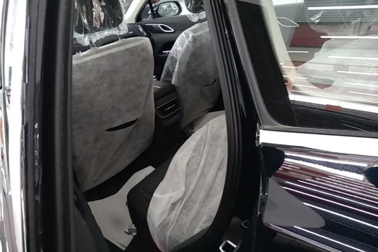 Used Hongqi HS3 PHEV 2025 Model 117km Jingwei Edition Left Rear Seat