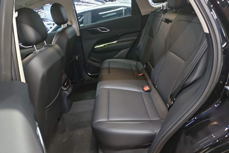 Used Hongqi HS3 PHEV 2025 Model PHEV 117km Jingwei PLUS Edition Left Rear Seat