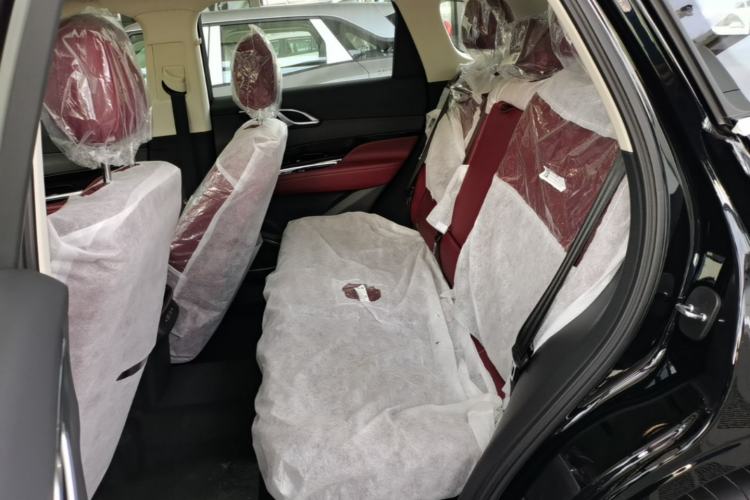 Used Hongqi HS3 PHEV 2025 Model 125km Jingwei PLUS 2 Millionth Anniversary Edition Left Rear Seat