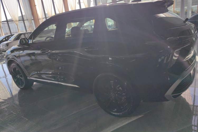Used Hongqi HS3 PHEV 2025 Model PHEV 117km Jingwei PLUS Edition Left Side