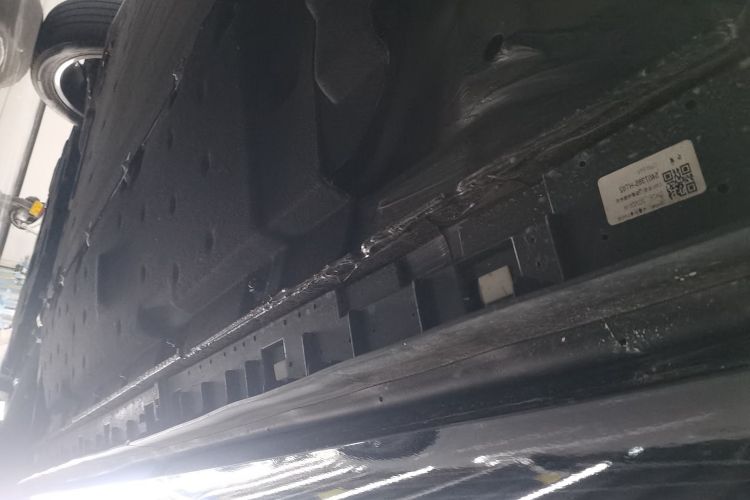 Used Hongqi HS3 PHEV 2025 Model 117km Jingwei Edition Left Side Sill
