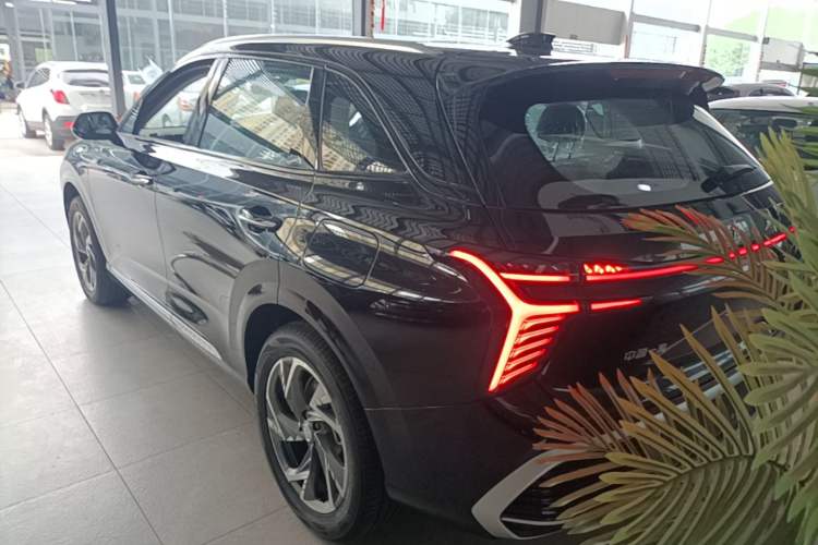 Used Hongqi HS3 PHEV 2025 Model 117km Jingwei Edition Rear Left 45 Deg