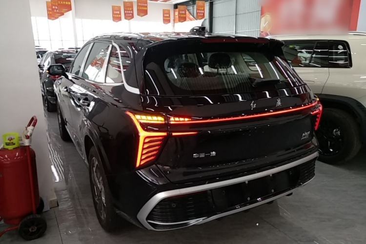 Used Hongqi HS3 PHEV 2025 Model 117km Jingwei Edition Rear Left 45 Deg