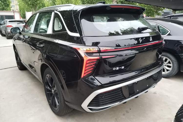 Used Hongqi HS3 PHEV 2025 Model 117km Jingwei Edition Rear Left 45 Deg