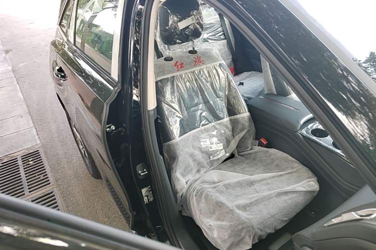 Used Hongqi HS3 PHEV 2025 Model 125km Jingwei 2 Millionth Anniversary Edition Right Front Seat