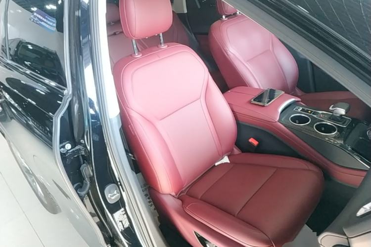 Used Hongqi HS3 PHEV 2025 Model 125km Jingwei 2 Millionth Anniversary Edition Right Front Seat