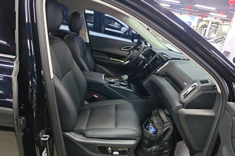 Used Hongqi HS3 PHEV 2025 Model PHEV 117km Jingwei PLUS Edition Right Front Seat