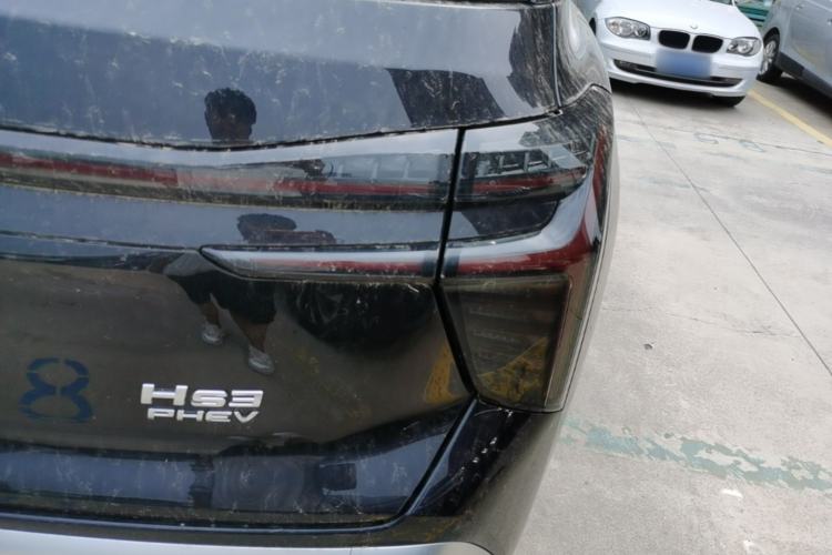 Used Hongqi HS3 PHEV 2025 Model 117km Jingwei Edition Right Rear Taillight