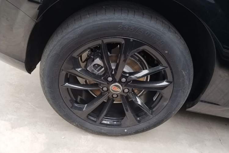 Used Hongqi HS3 PHEV 2025 Model 117km Jingwei Edition Right Rear Wheel Hub