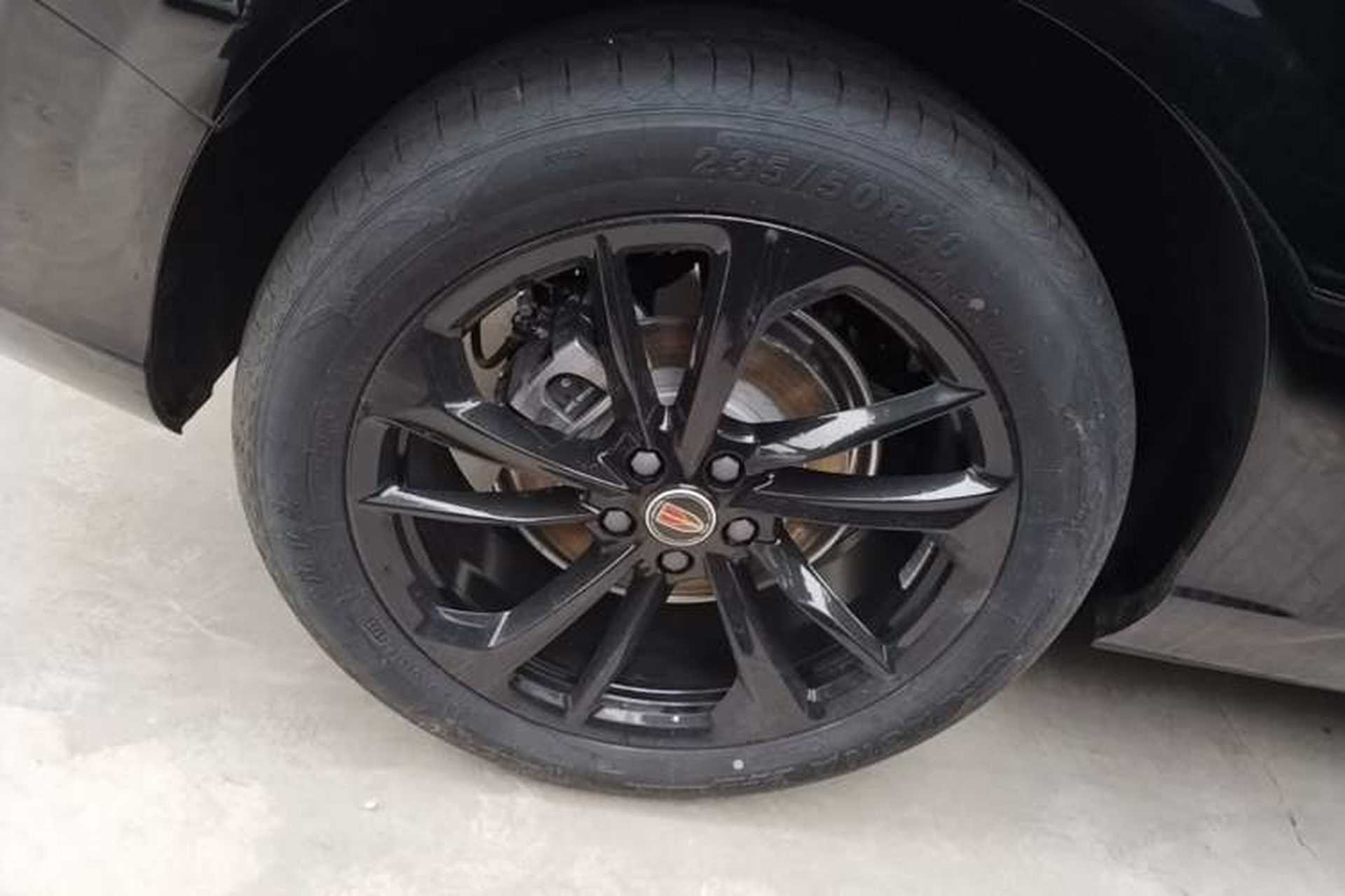 Used Hongqi HS3 PHEV 2025 Model 117km Jingwei Edition Right Rear Wheel Hub