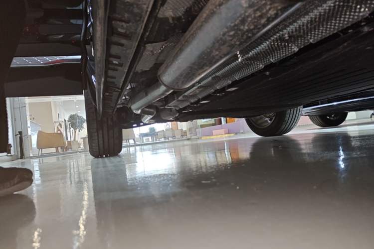 Used Hongqi HS3 PHEV 2025 Model 125km Jingwei PLUS 2 Millionth Anniversary Edition Right Side Sill