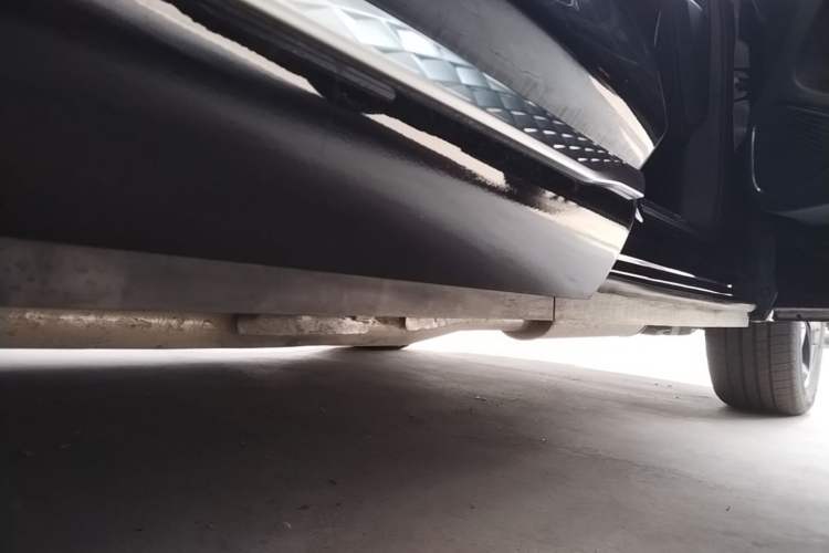 Used Hongqi HS3 PHEV 2025 Model 117km Jingwei Edition Right Side Sill