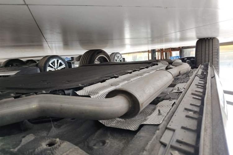 Used Hongqi HS3 PHEV 2025 Model PHEV 117km Jingwei PLUS Edition Right Side Sill