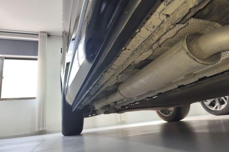 Used Hongqi HS3 PHEV 2025 Model 117km Jingwei Edition Right Side Sill