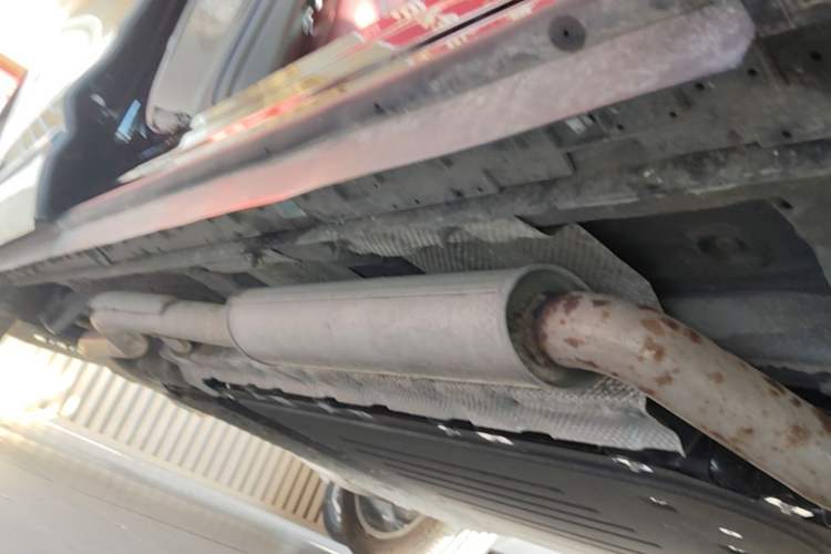 Used Hongqi HS3 PHEV 2025 Model 117km Jingwei Edition Right Side Sill