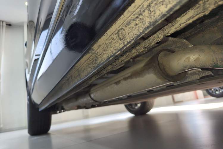 Used Hongqi HS3 PHEV 2025 Model PHEV 117km Jingwei PLUS Edition Right Side Sill