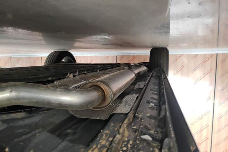 Used Hongqi HS3 PHEV 2025 Model 125km Jingwei 2 Millionth Anniversary Edition Right Side Sill