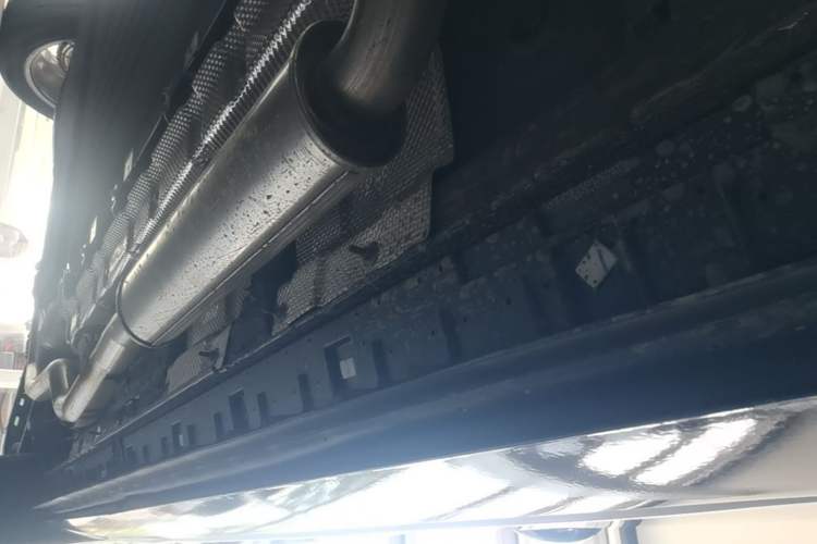 Used Hongqi HS3 PHEV 2025 Model 125km Jingwei PLUS 2 Millionth Anniversary Edition Right Side Sill