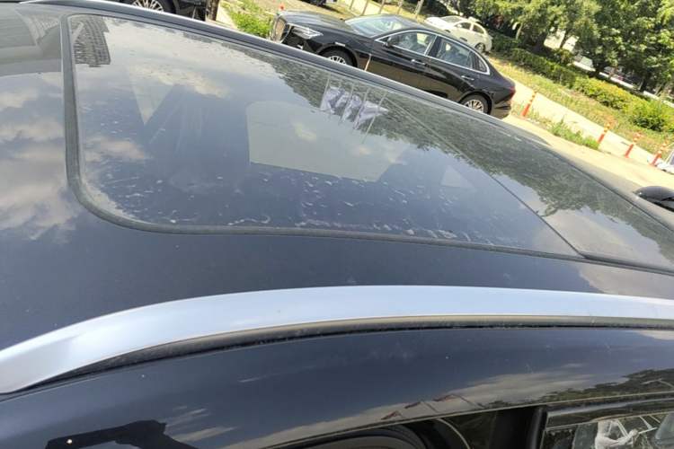 Used Hongqi HS3 PHEV 2025 Model 125km Jingwei 2 Millionth Anniversary Edition Roof