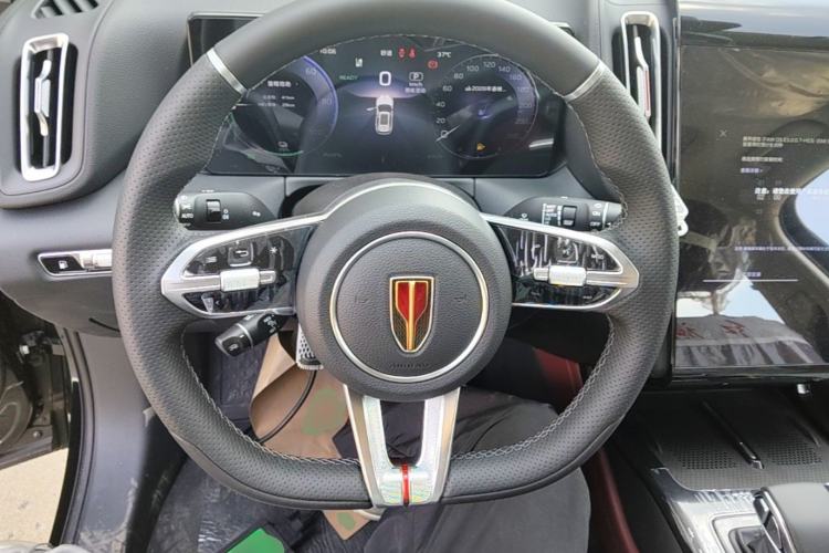 Used Hongqi HS3 PHEV 2025 Model 125km Jingwei 2 Millionth Anniversary Edition Steering Wheel