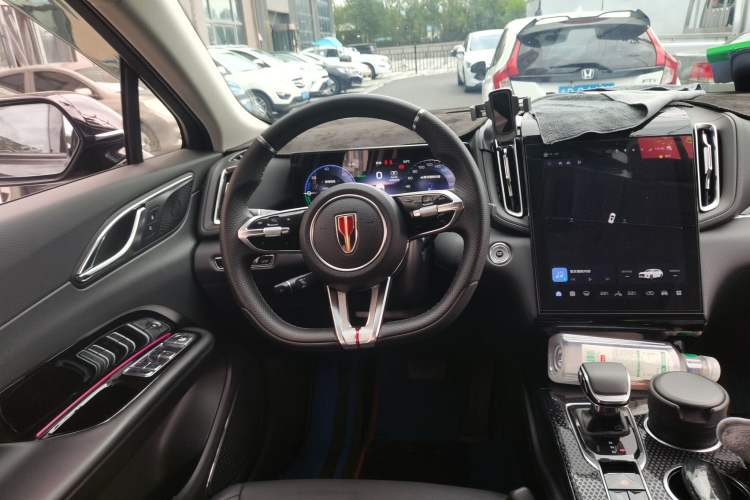 Used Hongqi HS3 PHEV 2025 Model 125km Jingwei PLUS 2 Millionth Anniversary Edition Steering Wheel