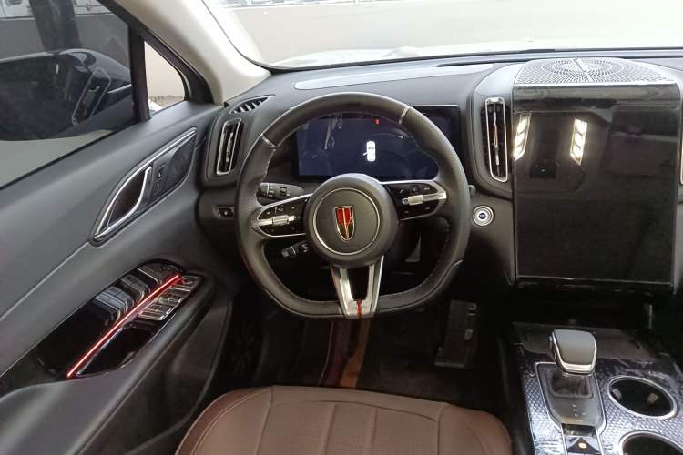 Used Hongqi HS3 PHEV 2025 Model 117km Jingwei Edition Steering Wheel
