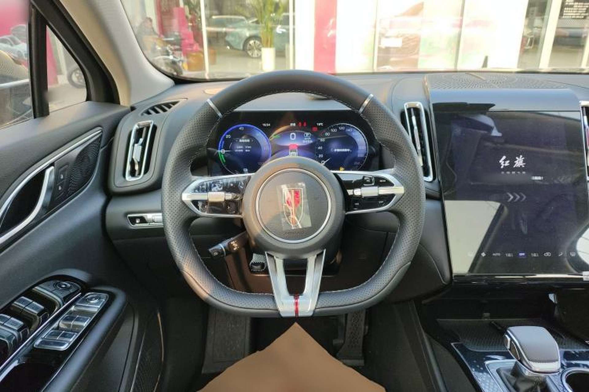 Used Hongqi HS3 PHEV 2025 Model 125km Jingwei PLUS 2 Millionth Anniversary Edition Steering Wheel