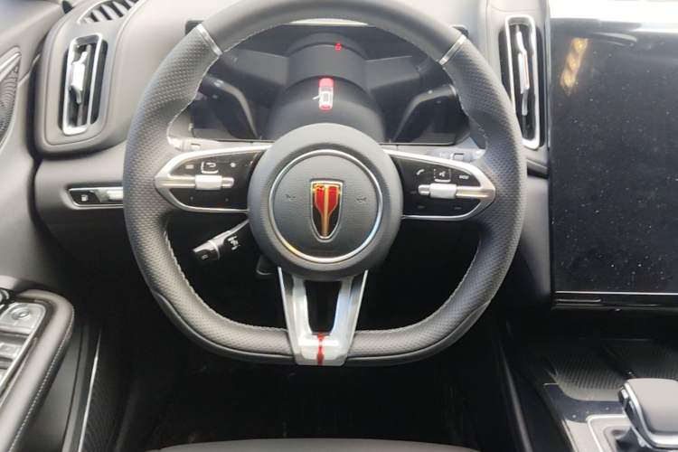 Used Hongqi HS3 PHEV 2025 Model 117km Jingwei Edition Steering Wheel