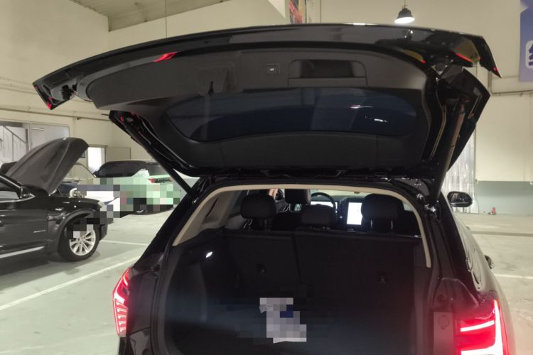 Used Hongqi HS3 PHEV 2025 Model 125km Jingwei PLUS 2 Millionth Anniversary Edition Trunk