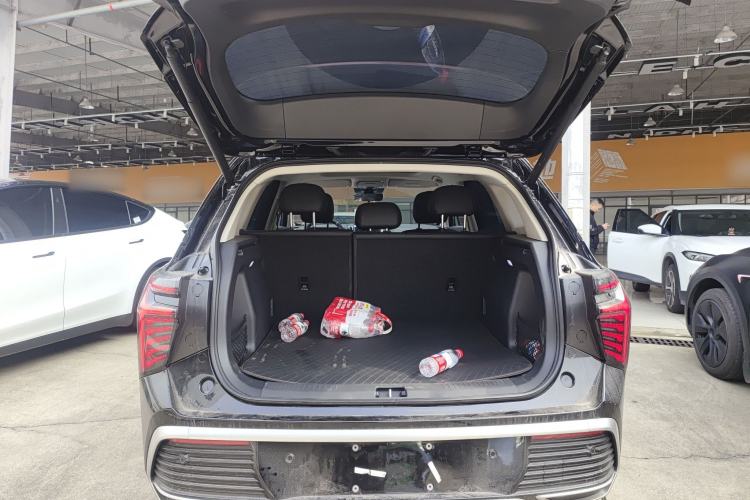 Used Hongqi HS3 PHEV 2025 Model 117km Jingwei Edition Trunk