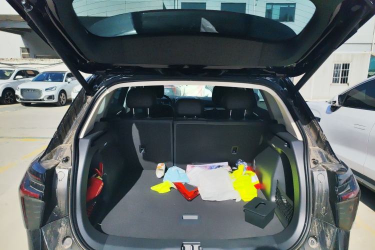 Used Hongqi HS3 PHEV 2025 Model 117km Jingwei Edition Trunk