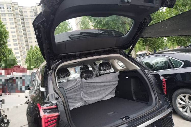 Used Hongqi HS3 PHEV 2025 Model 117km Jingwei Edition Trunk