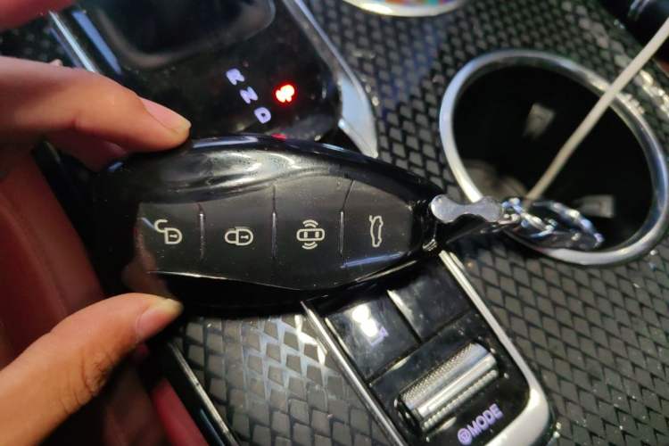 Used Hongqi HS3 PHEV 2025 Model 125km Jingwei PLUS 2 Millionth Anniversary Edition Vehicle Key