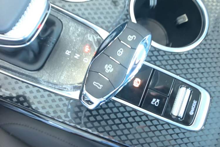 Used Hongqi HS3 PHEV 2025 Model PHEV 117km Jingwei PLUS Edition Vehicle Key