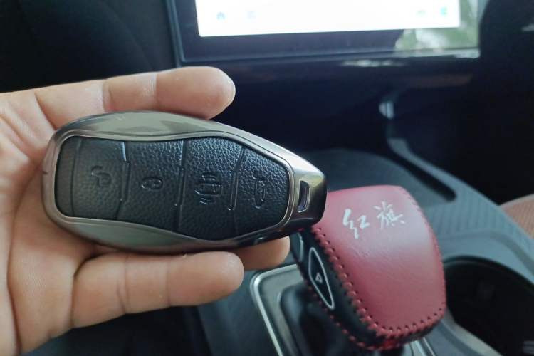 Used Hongqi HS3 PHEV 2025 Model 125km Jingwei 2 Millionth Anniversary Edition Vehicle Key