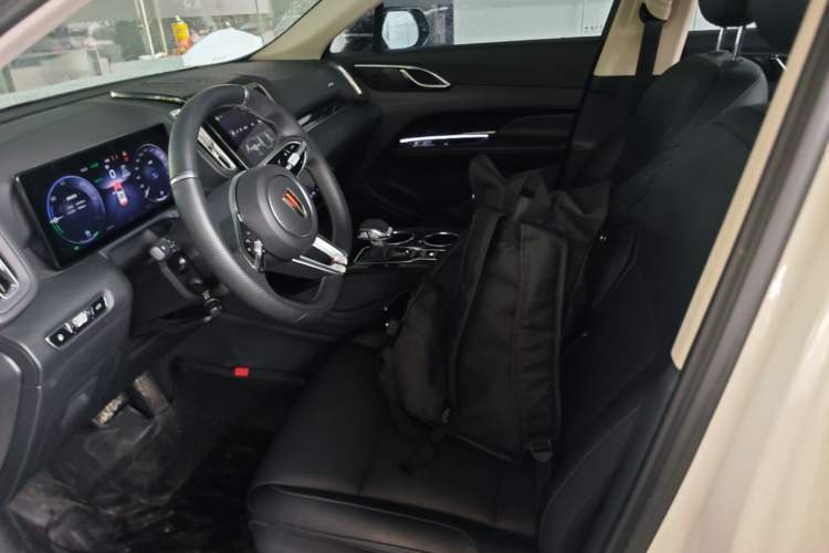 Used Hongqi HS3 PHEV 2025 Model PHEV 117km Jingwei PLUS Edition Left Front Seat