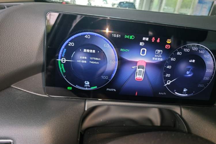 Used Hongqi HS3 PHEV 2025 Model PHEV 117km Jingwei PLUS Edition Odometer Close Up